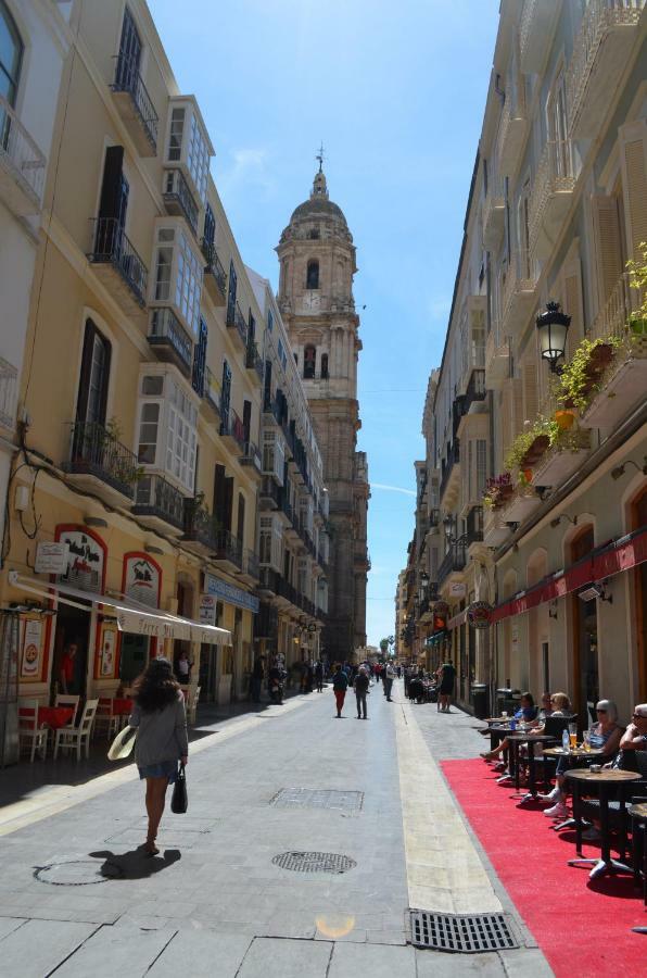 Homely Malaga Plaza Montano Exterior photo